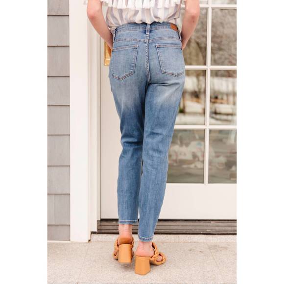 NEW JUDY BLUE high waist slim fit jeans in dark wash - Picture 3 of 4